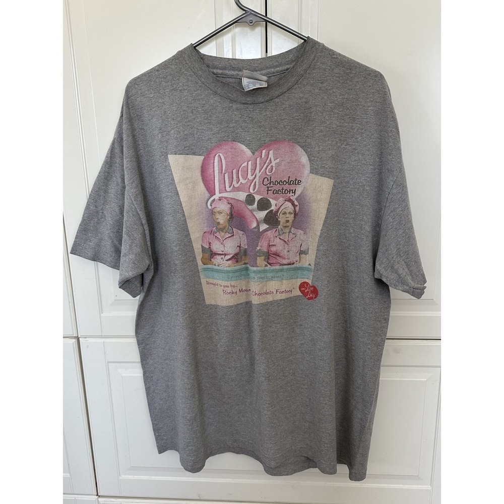 Vtg I Love Lucy Lucy's Chocolate Factory theme Gray color Shirt Alstyle Size XL
